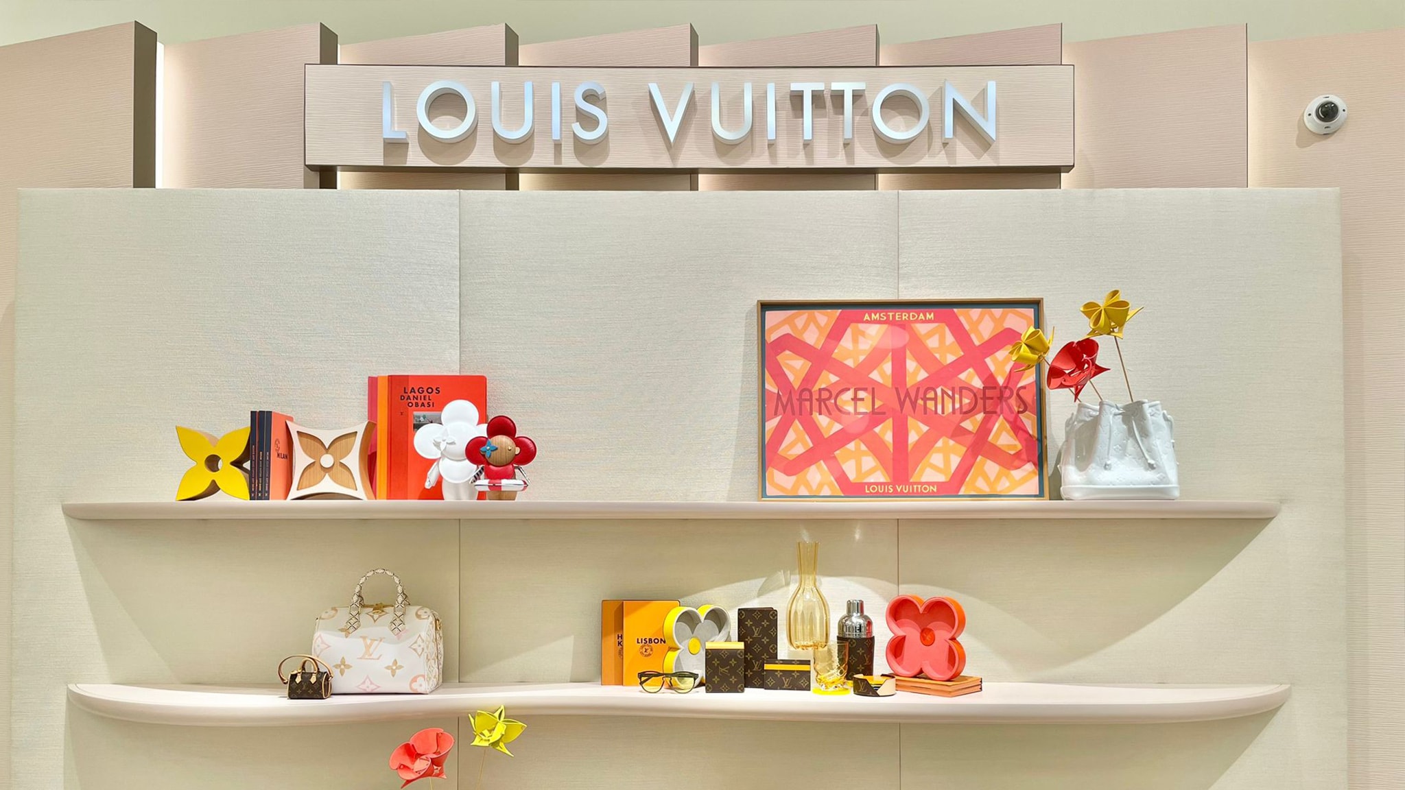 Louis vuitton belt deals womens selfridges