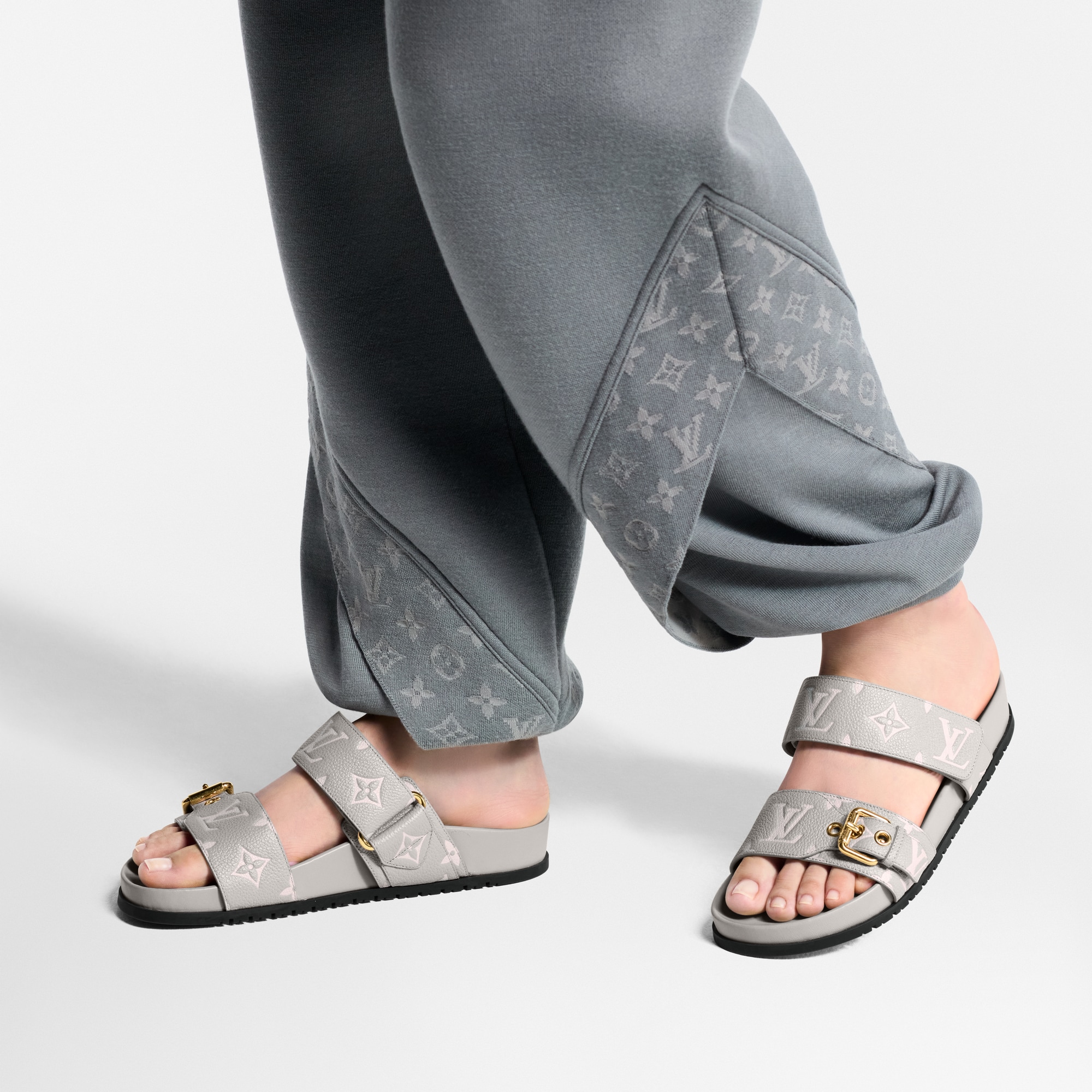  Bom Dia Flat Comfort Mule  in Women