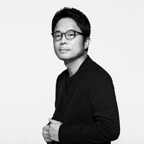 Blossom Vase by Tokujin Yoshioka in Trunks, Travel and Home's Home and Art of Dining Decoration collections by Louis Vuitton