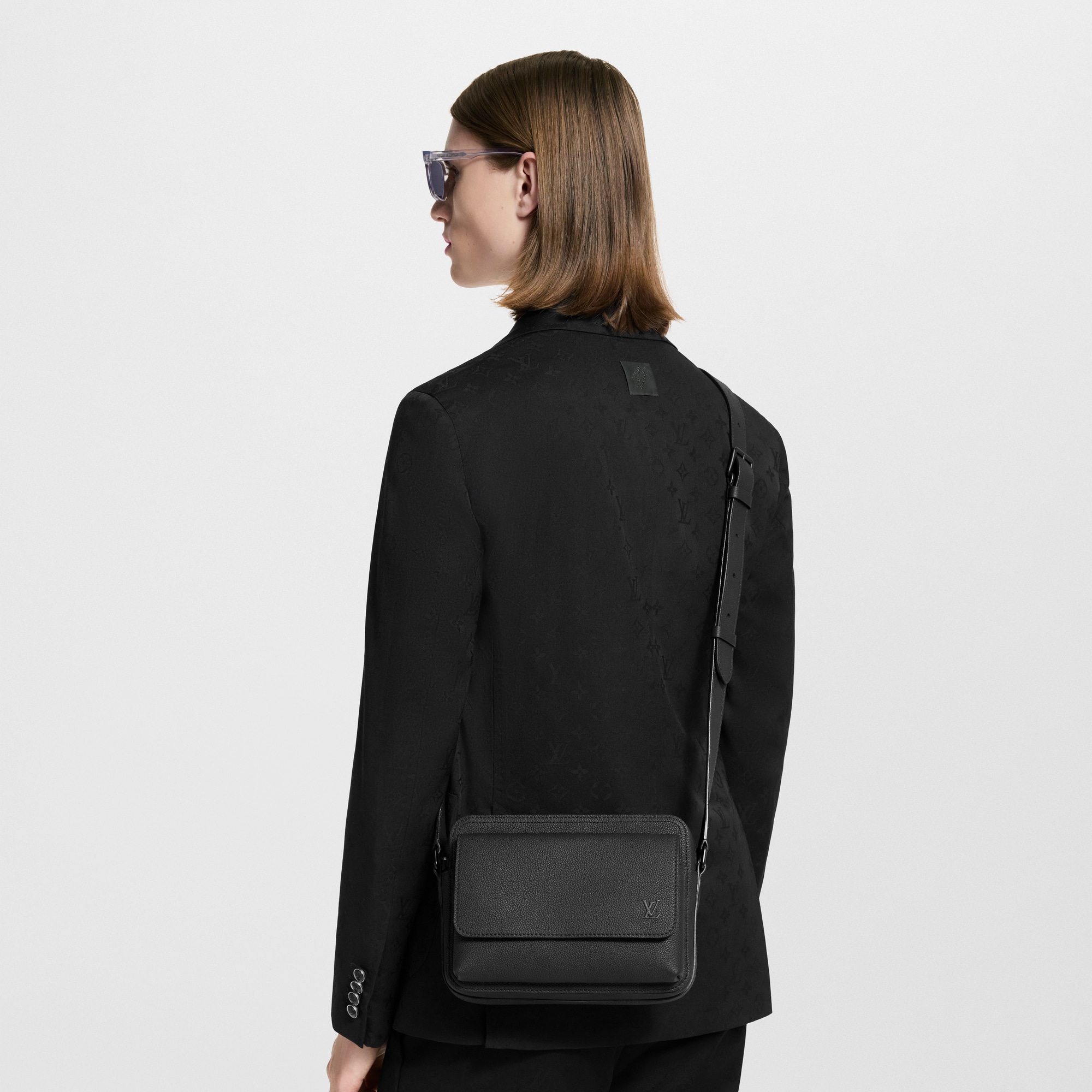 Boarding Messenger LV Aerogram in Bags and Small Leather Goods