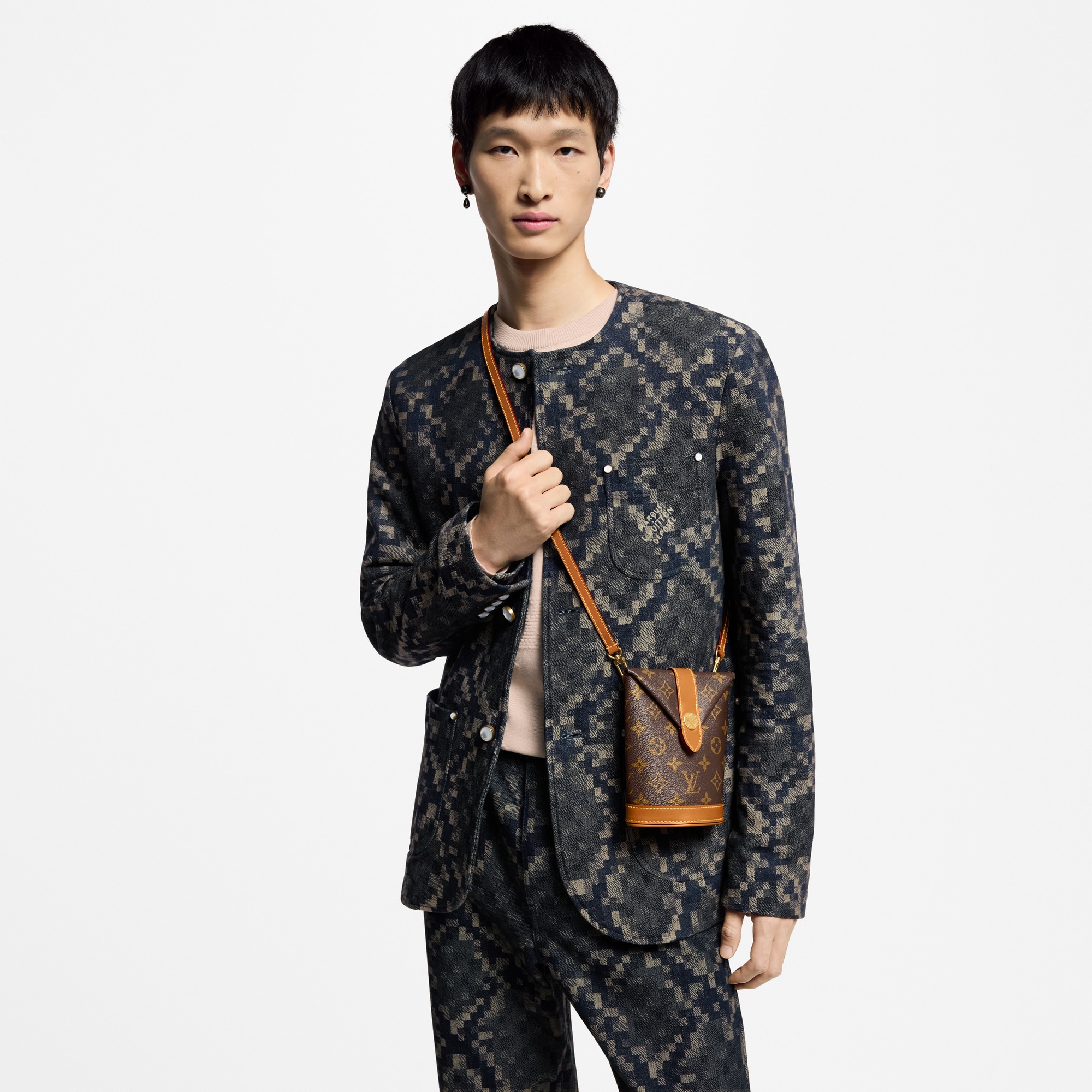 Envelope Pouch G69 in Men