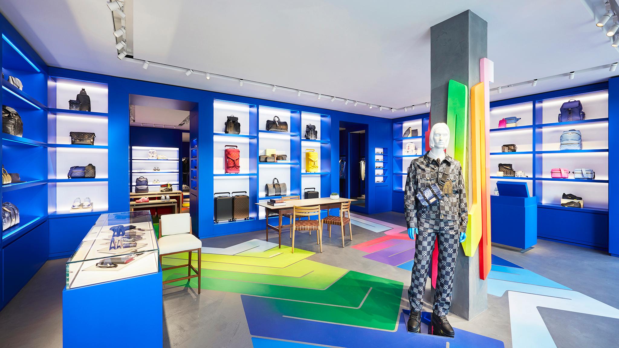 Louis Vuitton Puerto Banús Store in Puerto Banus, Spain | LOUIS VUITTON