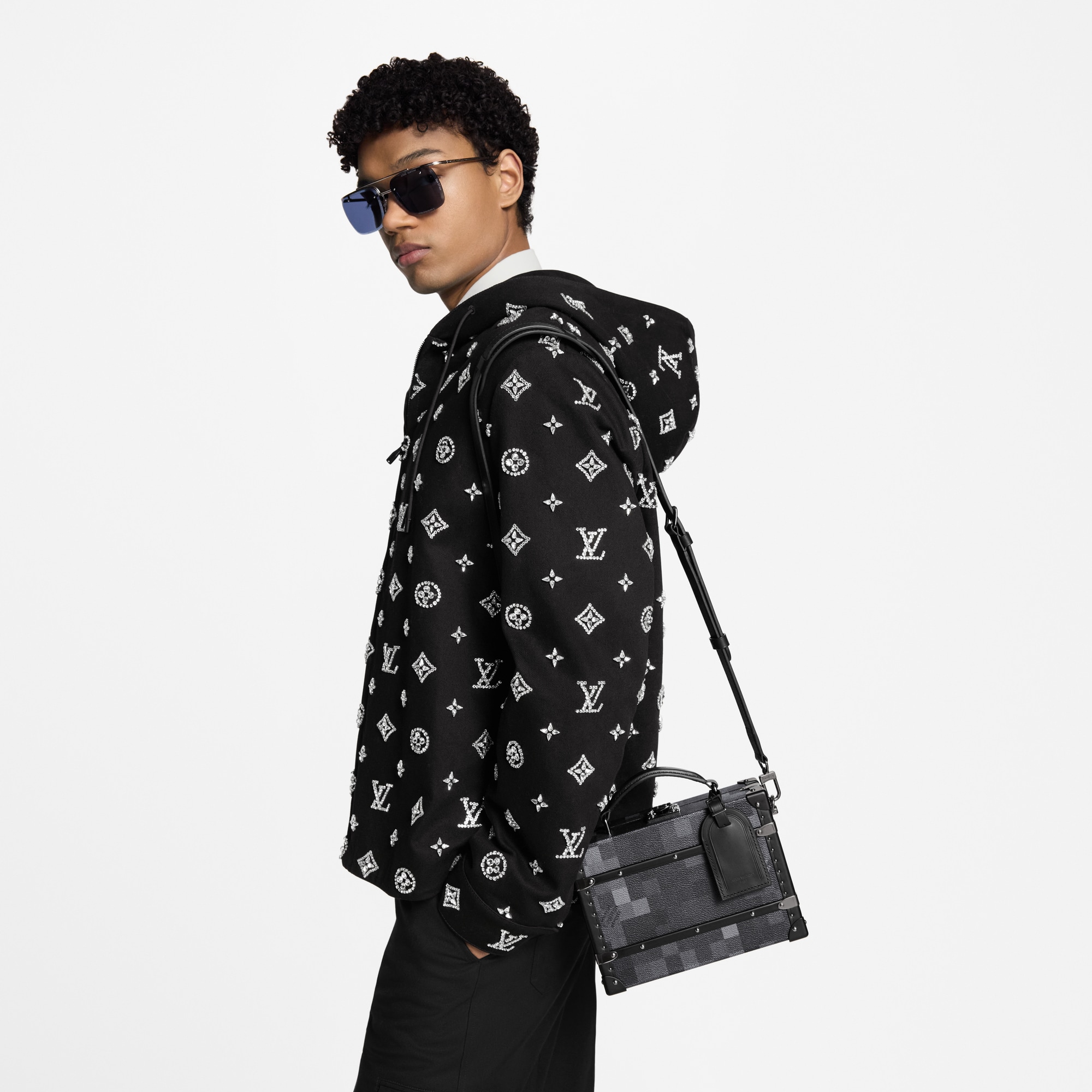 Handle Trunk D16 in Trunks, Travel and Home