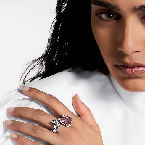 Heirloom Ring . in Women's Fashion Jewellery Rings collections by Louis Vuitton (Product zoom)