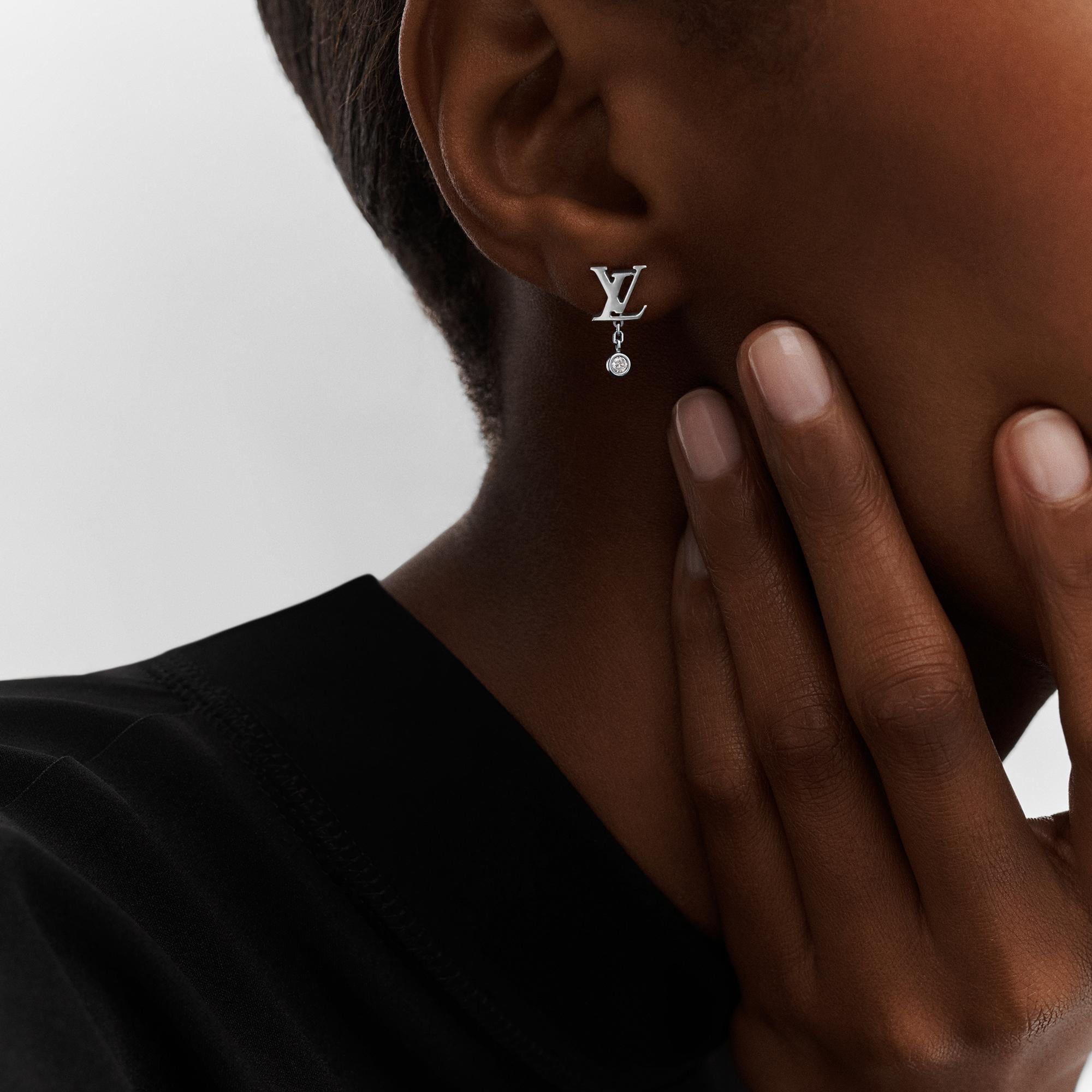 Idylle Blossom LV Ear Stud, White Gold And Diamond - Per Unit  in Jewellery