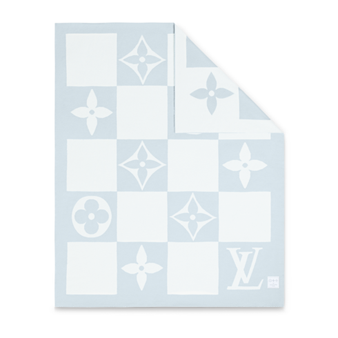 Knitted Blanket . in Gifts's Gifts for Babies } collections by Louis Vuitton (Product zoom)