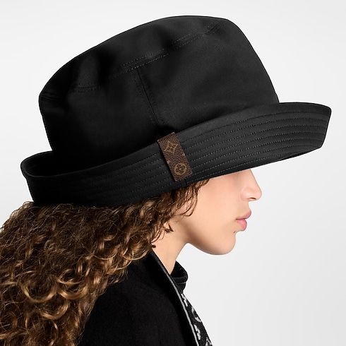 L’Oversized Bob . in Women's Accessories Hats and Gloves collections by Louis Vuitton (Product zoom)