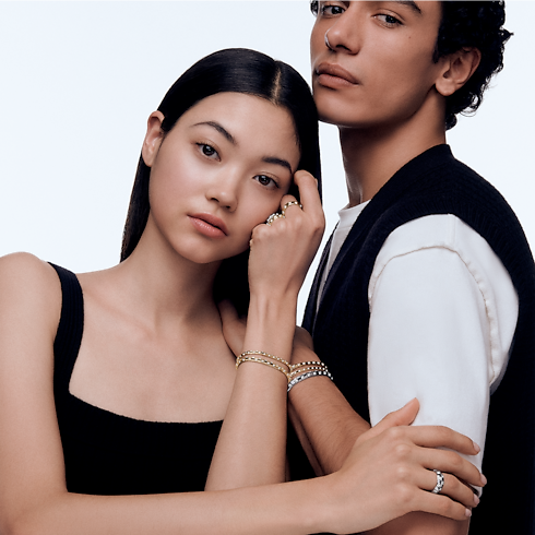 Le Damier de Louis Vuitton Small Bracelet, Yellow Gold and Diamonds in Jewellery's Categories Bracelets collections by Louis Vuitton (Product zoom)