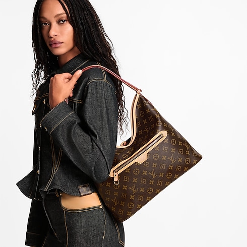 Lineup Monogram Canvas in Women's Handbags All Handbags for Women collections by Louis Vuitton (Product zoom)