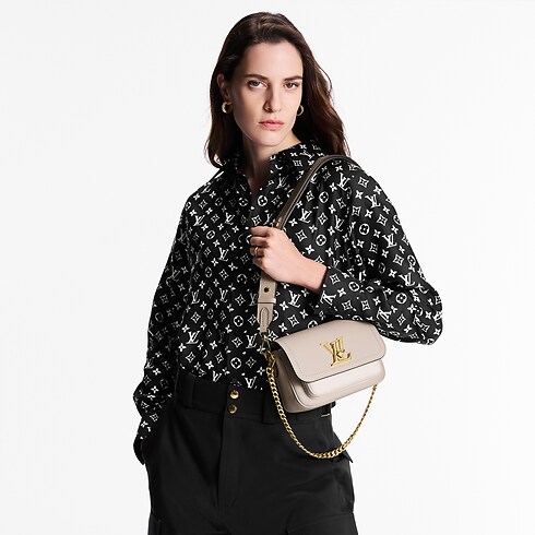 Lockme Tender Lockme in Women's Handbags All Handbags for Women collections by Louis Vuitton (Product zoom)