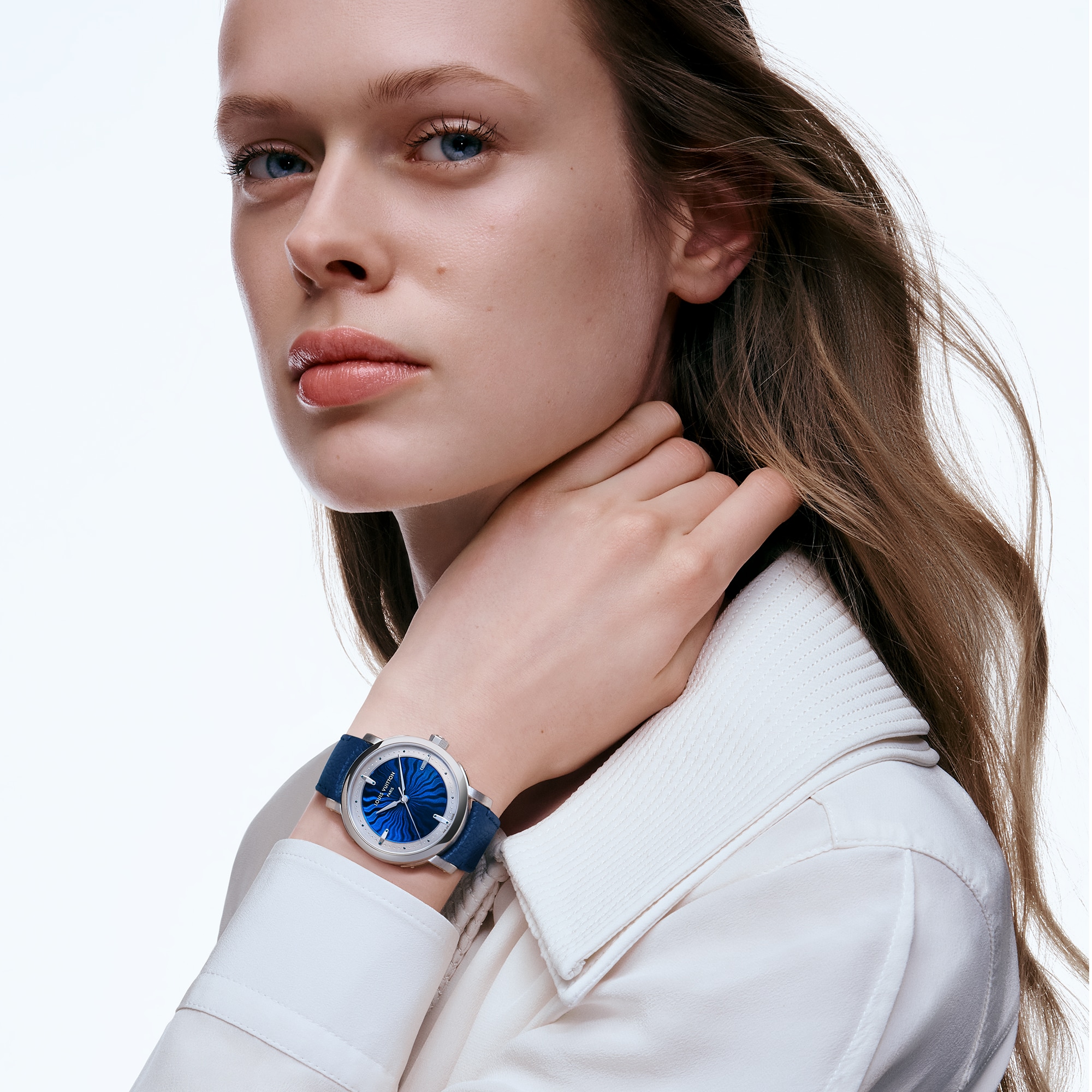 Louis Vuitton Escale, Automatic, 39mm, Platinum  in Watches