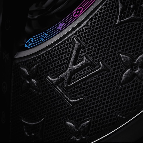 Louis Vuitton Horizon Light Up Speaker in Trunks, Travel and Home's High-Tech Objects and Accessories Audio, Connected Watches and Accessories collections by Louis Vuitton (Product zoom)