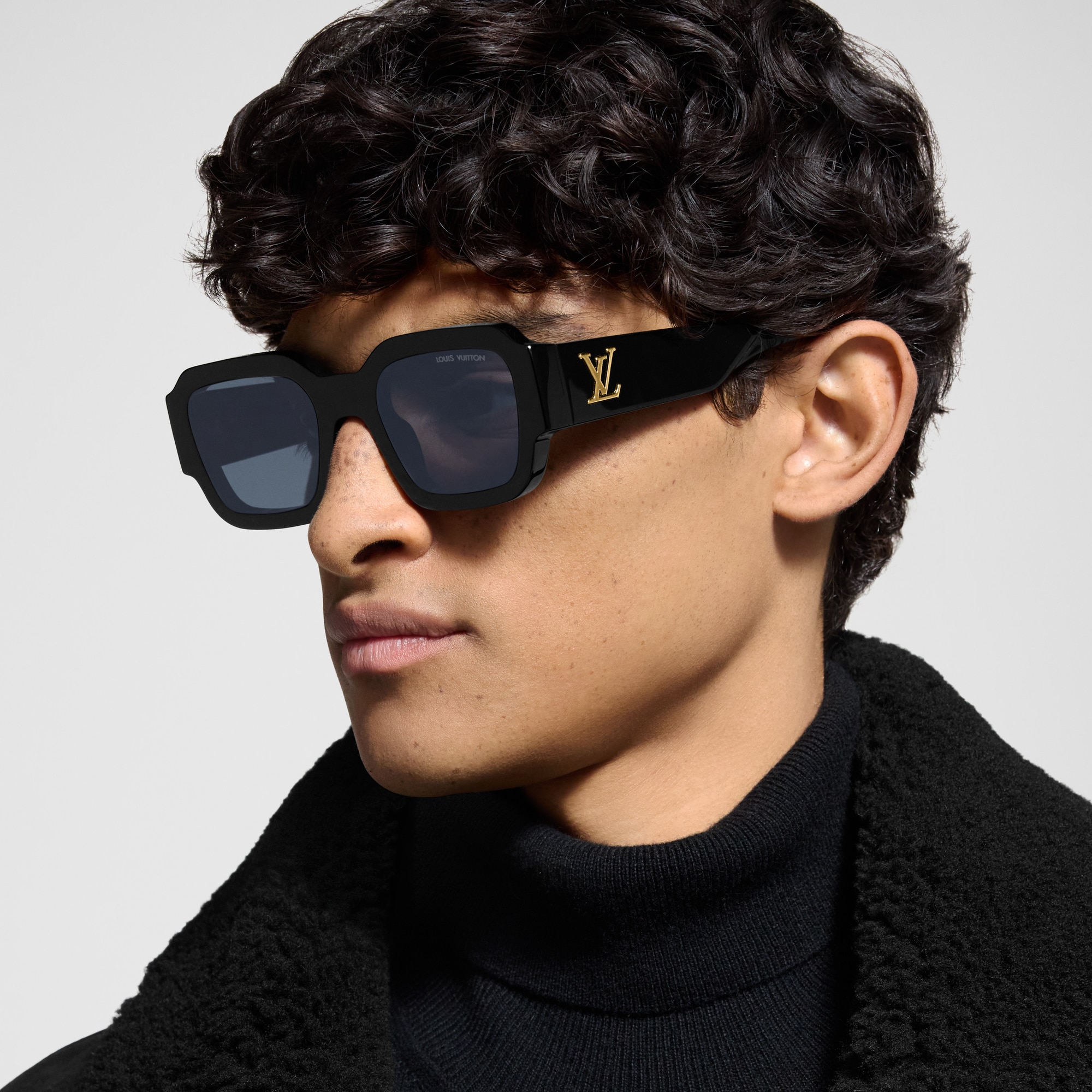 LV Clash Round Square Sunglasses . in Men