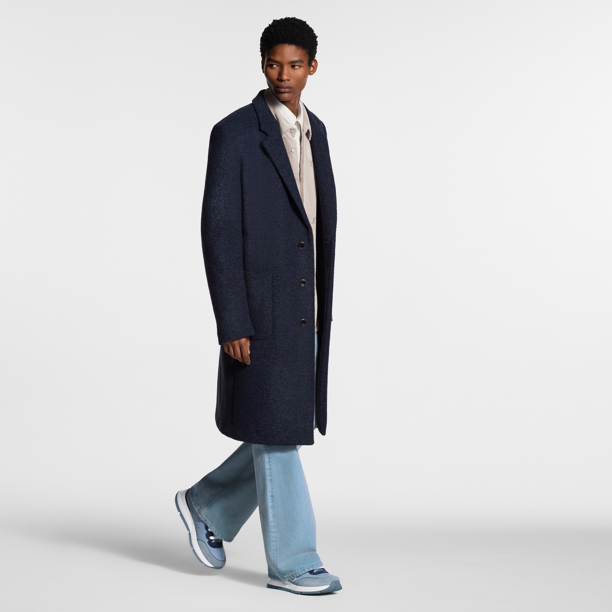 LV Classic Sneaker  in Men