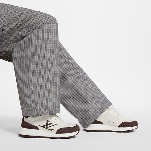 LV Classic Sneaker in Men's Shoes Sneakers collections by Louis Vuitton (Product zoom)