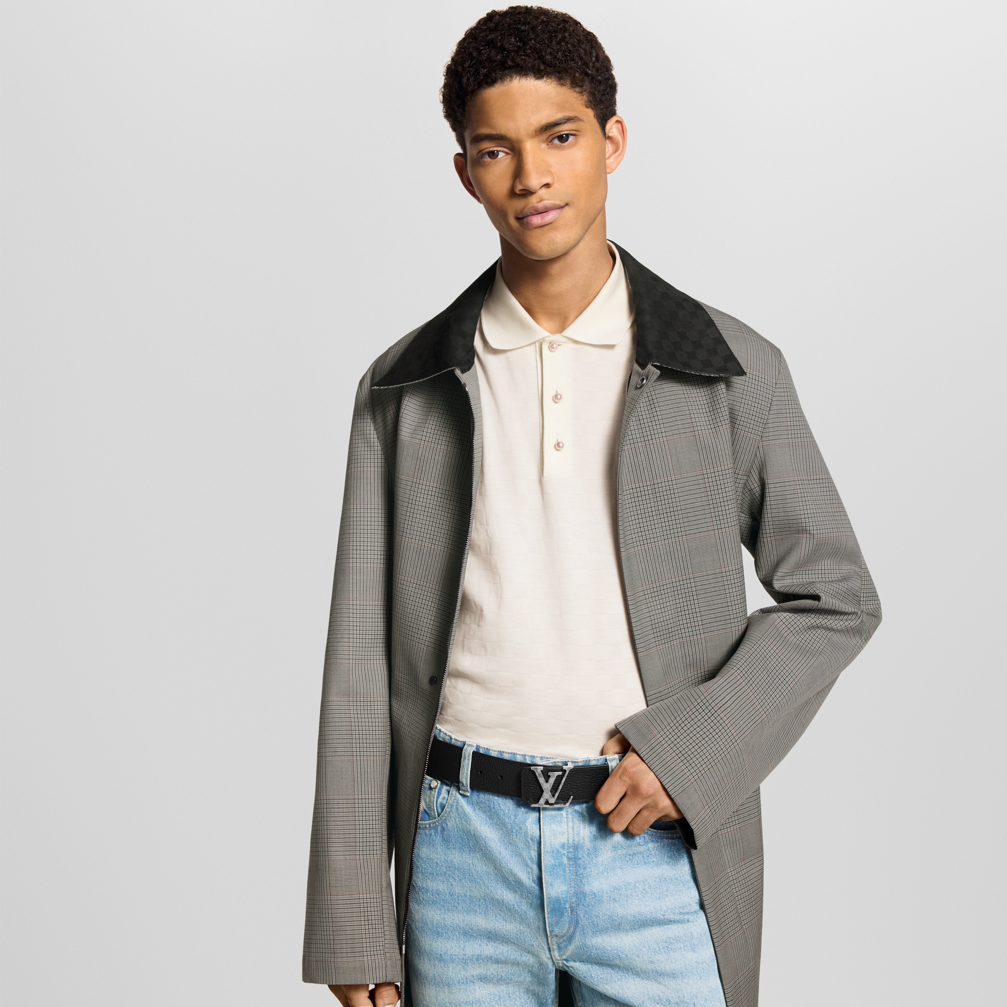 LV Damier 40mm Reversible Belt  in Men