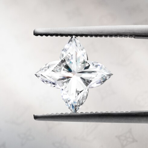 LV Diamonds Double Ring, Round Brilliant cut in Les Extraordinaires's Jewelry High Jewellery collections by Louis Vuitton