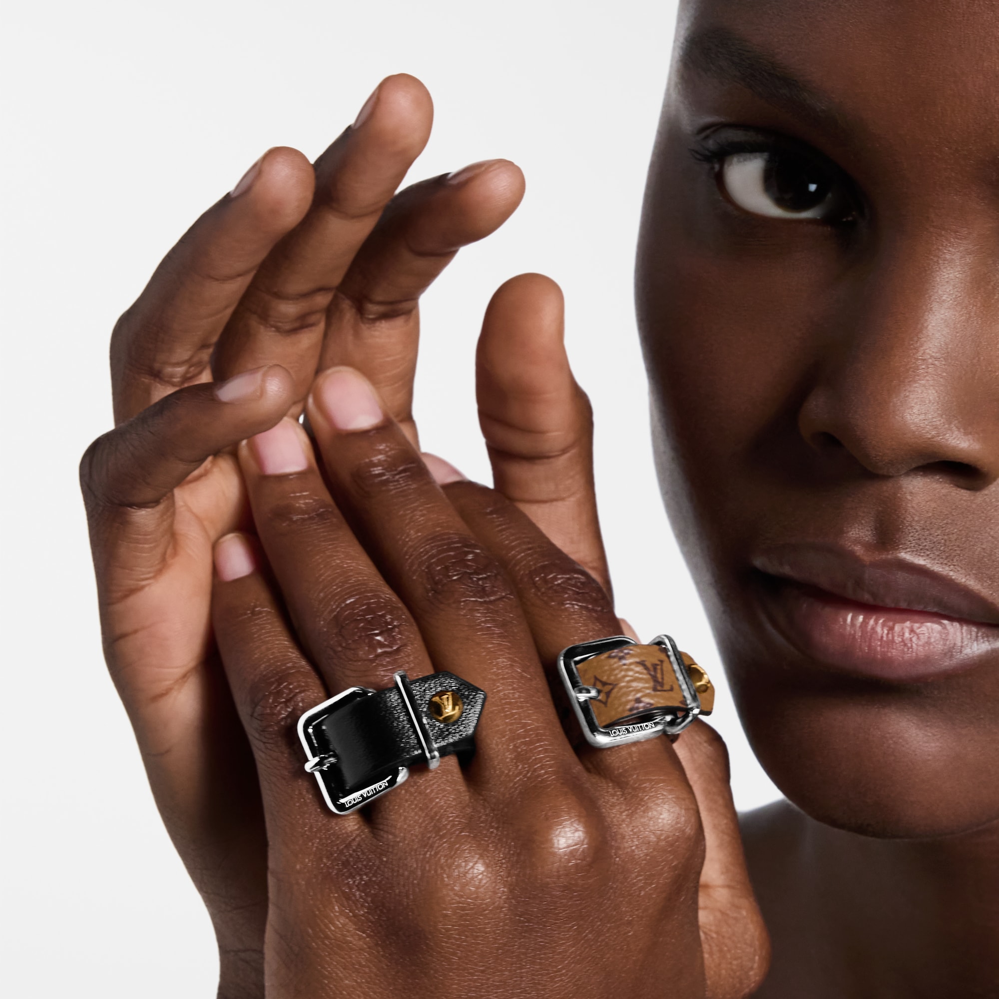 LV Emblem Ring Set . in Women