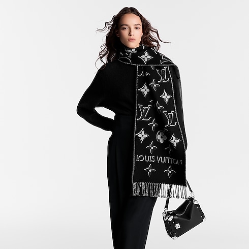 LV Essential Shine Scarf . in Women's Accessories Scarves collections by Louis Vuitton (Product zoom)