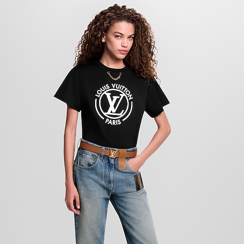 LV Initiales 30MM Reversible Belt cropped worn view