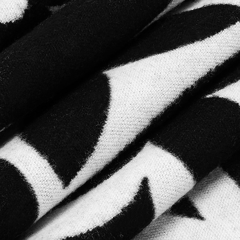 LV Medallion Scarf . in Women's Accessories Scarves collections by Louis Vuitton (Product zoom)