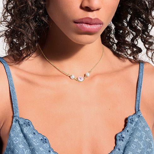 LV Pearly Confetti Necklace . in Women's Fashion Jewellery Necklaces collections by Louis Vuitton (Product zoom)