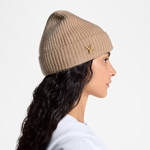 LV Spark Beanie . in Women's Accessories Hats and Gloves collections by Louis Vuitton (Product zoom)