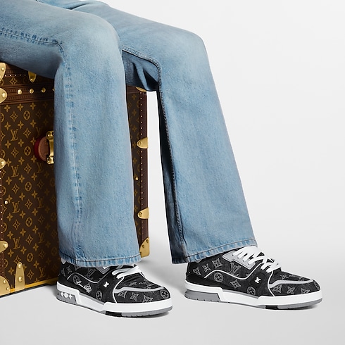 LV Trainer Sneaker in Men's Shoes Sneakers collections by Louis Vuitton (Product zoom)