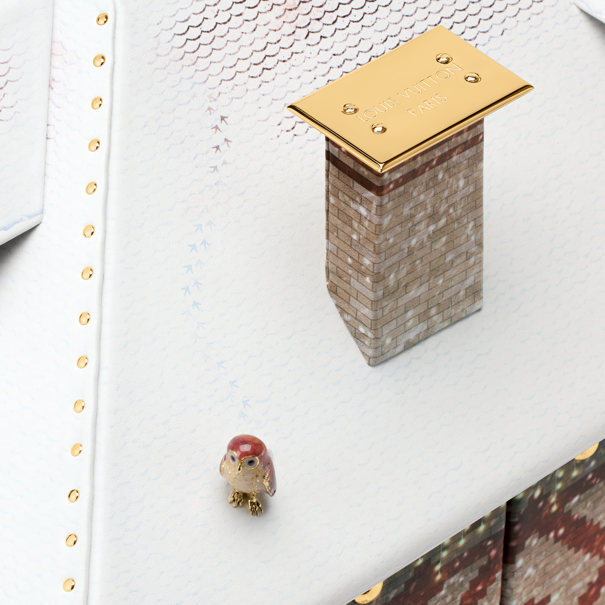 Malle Maison de Famille Autres Cuirs in Trunks, Travel and Home