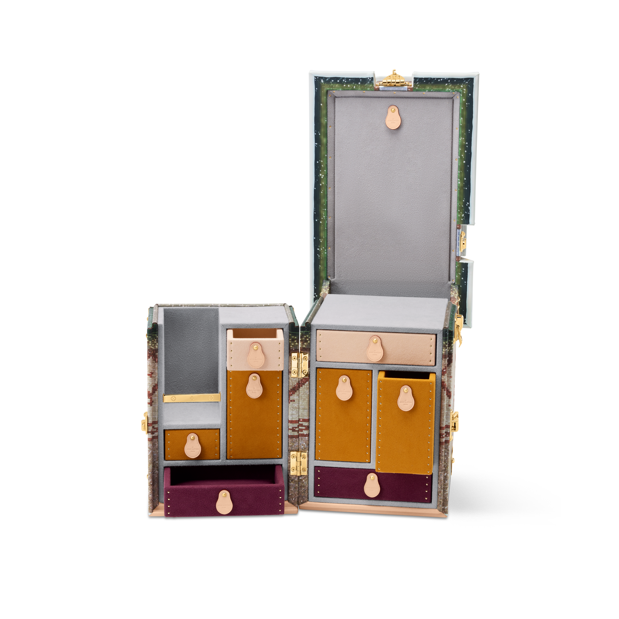 Malle Maison de Famille Autres Cuirs in Trunks, Travel and Home