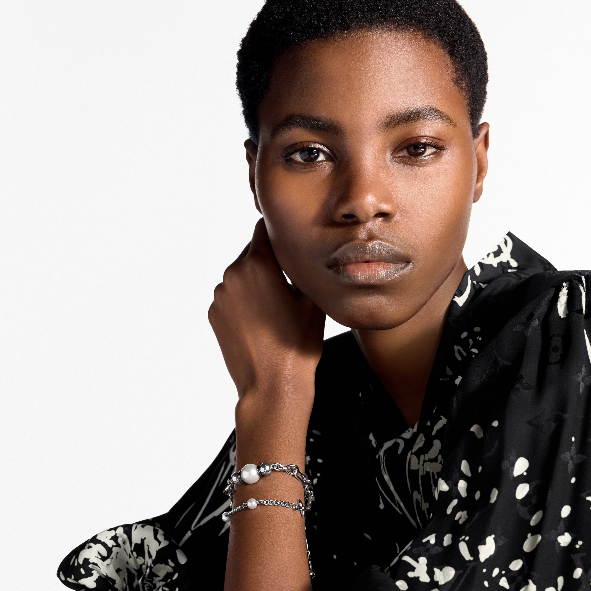 Midnight Pearl Bracelet . in Women