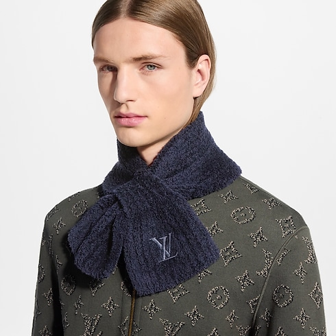 Only LV Mini Comfy Scarf . in Men's Accessories All Accessories collections by Louis Vuitton (Product zoom)