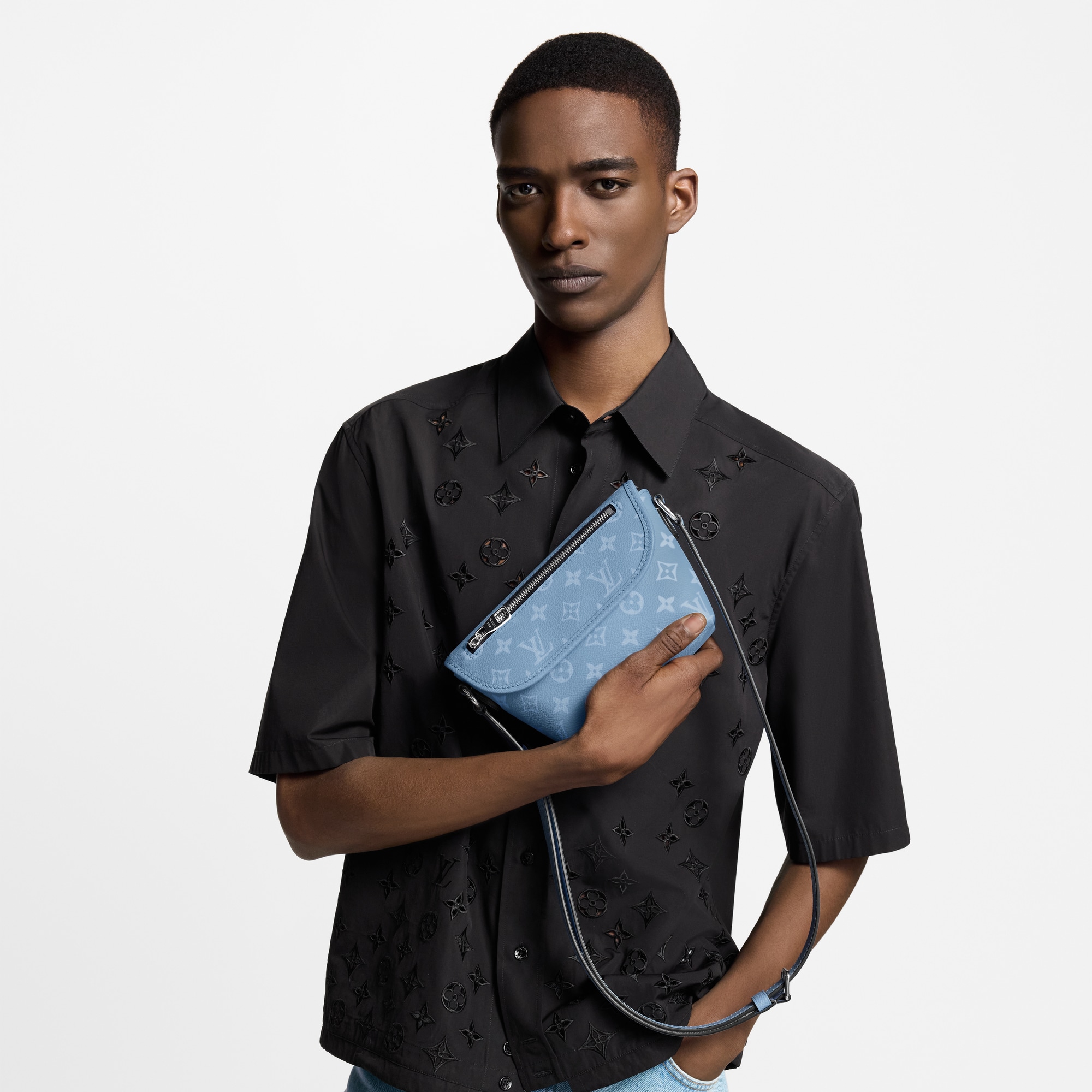 Pulse Wearable Wallet Taigarama in Men