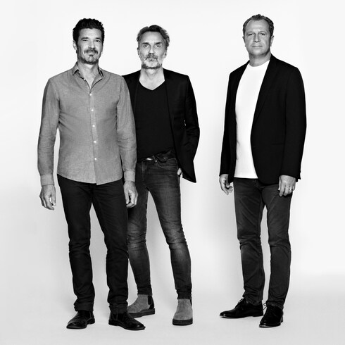 Serpentine Table MM by Atelier Oï in Trunks, Travel and Home's Home and Art of Dining Furniture collections by Louis Vuitton