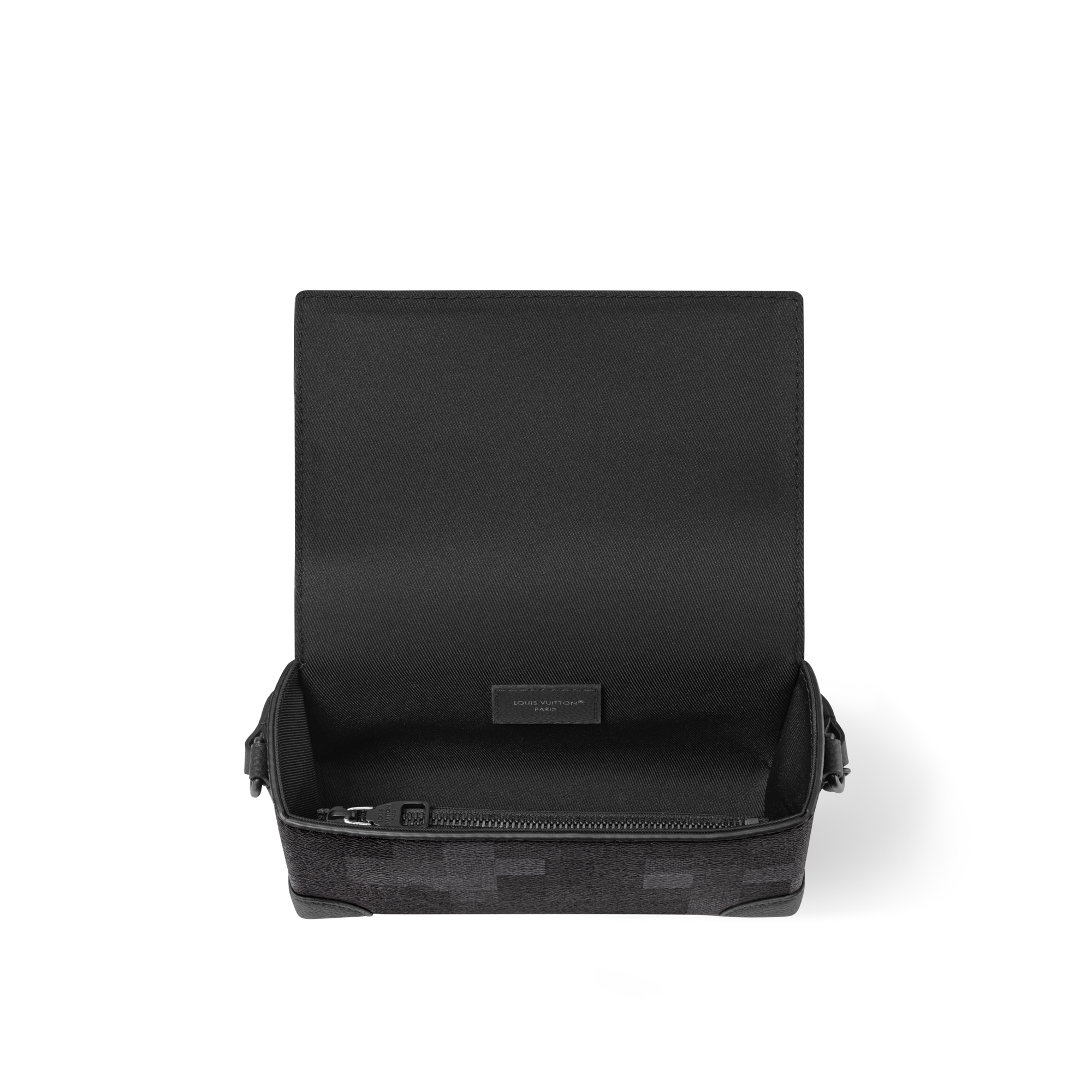 Steamer Wearable Wallet D16 in Men