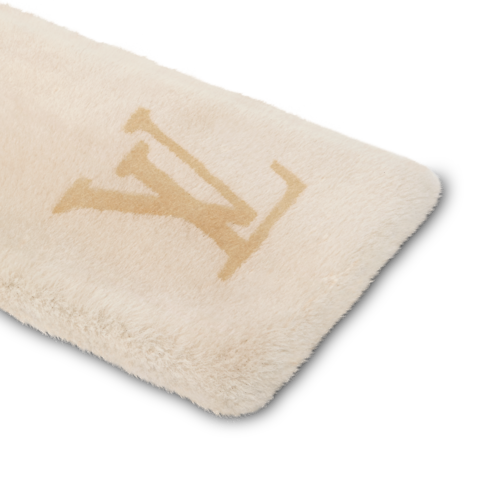 Sweet Shearling Scarf . in Women's Accessories Scarves collections by Louis Vuitton (Product zoom)