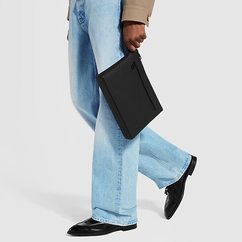 Takeoff Pouch LV Aerogram in Men's Travel Travel Accessories collections by Louis Vuitton (Product zoom)