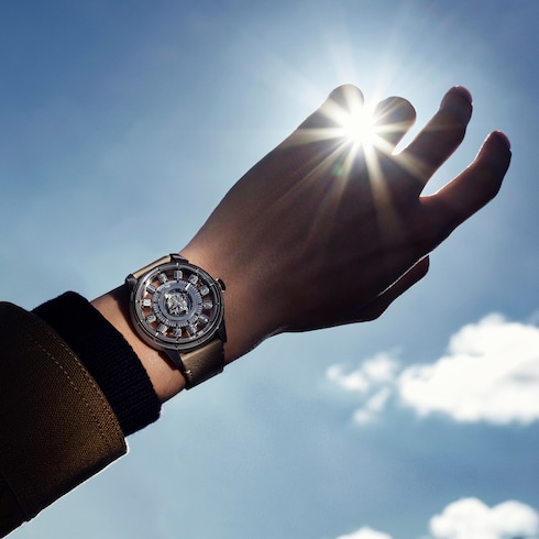 Tambour Spin Time Air Flying Tourbillon, Automatic, 42.5mm, White gold in Watches's All Watches } collections by Louis Vuitton