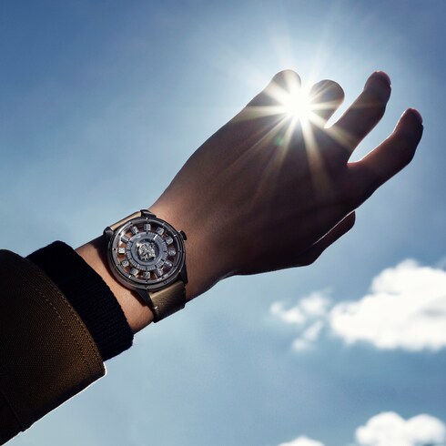 Tambour Taiko Spin Time Air, Automatic, 42.5mm, White gold in Watches's All Watches } collections by Louis Vuitton