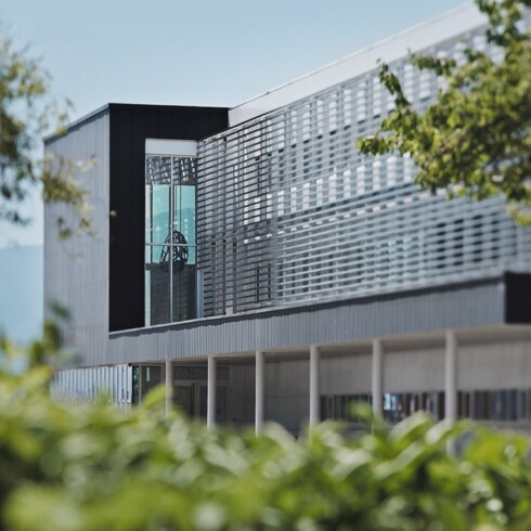 Trunk Table Clock, Quartz, 80mm, Brass, Monogram in Watches's All Watches } collections by Louis Vuitton