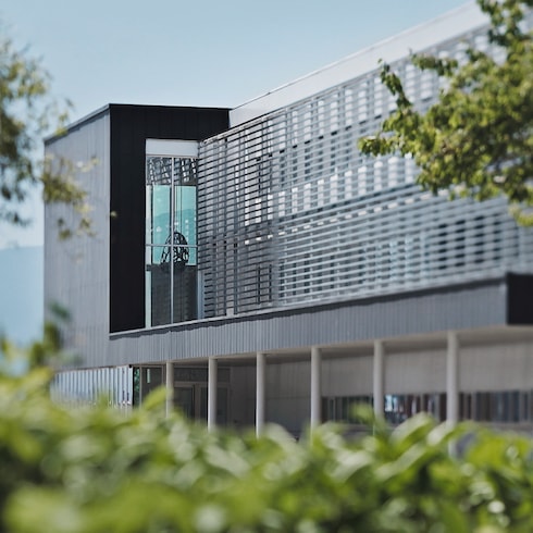 Trunk Table Clock, Quartz, 80mm, Steel, Monogram Eclipse in Watches's All Watches } collections by Louis Vuitton