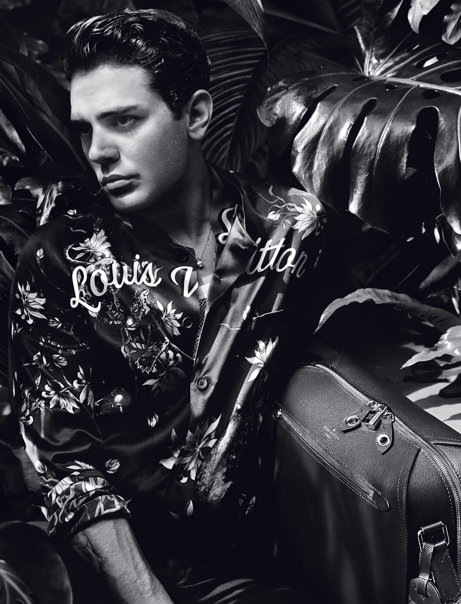 XAVIER DOLAN – SPRING-SUMMER 2016 COLLECTION - News | LOUISVUITTON